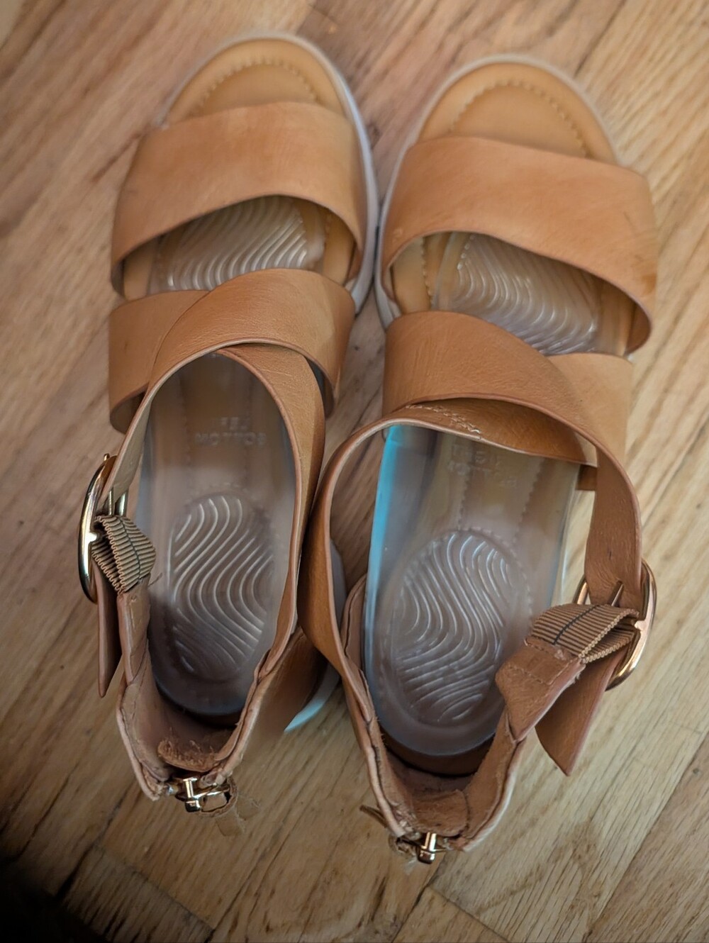 Sofft Women’s Size 9M Tan Leather Comfort Sandals Slingback Wedge Buckle